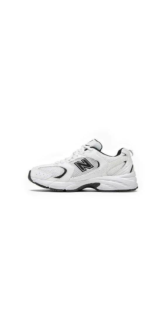 NEW BALANCE 530 BLACK AND WHITE